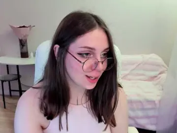 Silverglace  live sex cam