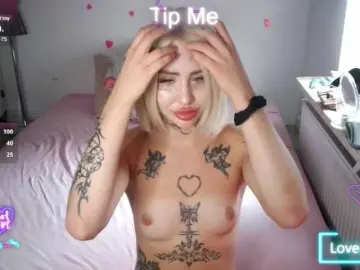 Yourscirillaa  live sex cam