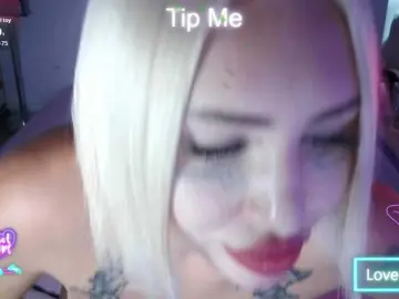 Yourscirillaa  live sex cam