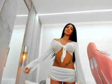 BritneyCharm  live sex cam