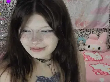 FrirenLovv  live sex cam
