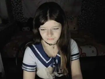 FrirenLovv  live sex cam