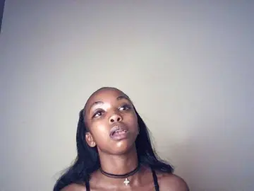 Malaika-Nior  live sex cam