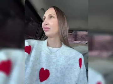 Hothoneybabe  live sex cam