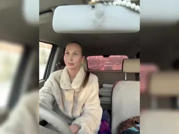 Hothoneybabe  live sex cam