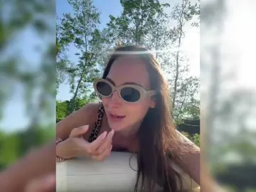 Hothoneybabe  live sex cam