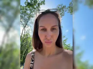 Hothoneybabe  live sex cam