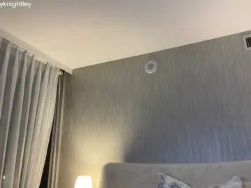 Ohbabykelly  live sex cam