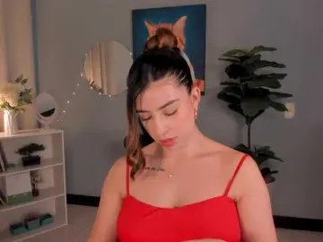 LiaPearce  live sex cam