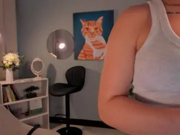 LiaPearce  live sex cam