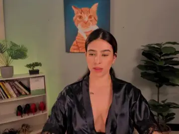 LiaPearce  live sex cam