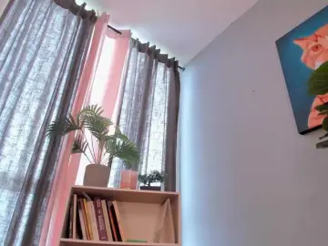 LiaPearce  live sex cam