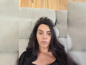 NinaWild  live sex cam
