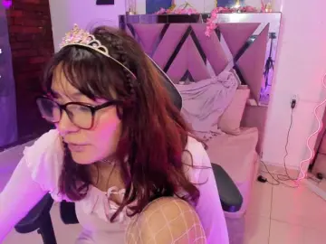 TEFFANNIA-TAY  live sex cam