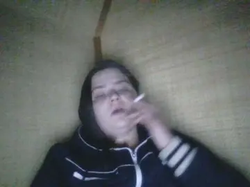 VedmaLittle  live sex cam