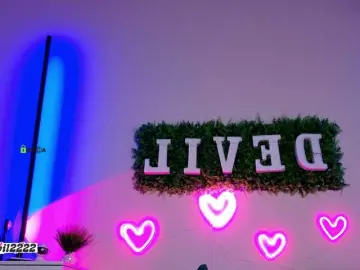 Devil2222  live sex cam