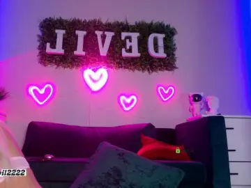 Devil2222  live sex cam