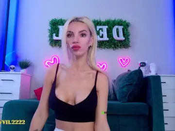 Devil2222  live sex cam