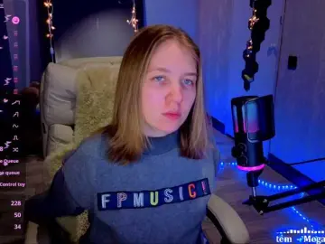 Vita-min-4ik  live sex cam