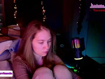 Vita-min-4ik  live sex cam