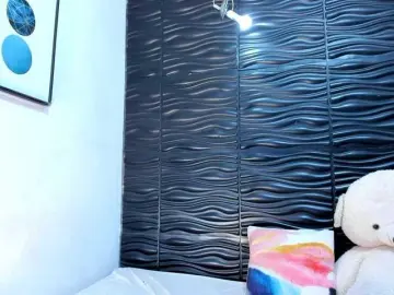 Hinata-Owen  live sex cam