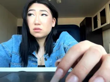 JoyceMonge  live sex cam