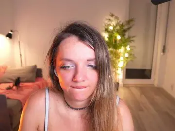 MagneticAmi  live sex cam