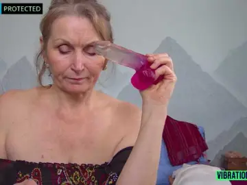 TeffiErotta  live sex cam