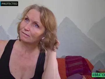 TeffiErotta  live sex cam