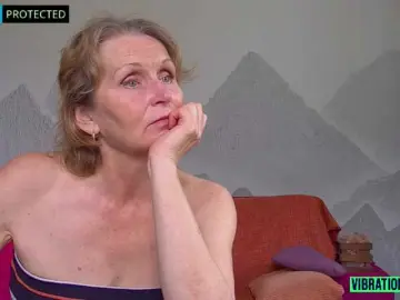 TeffiErotta  live sex cam