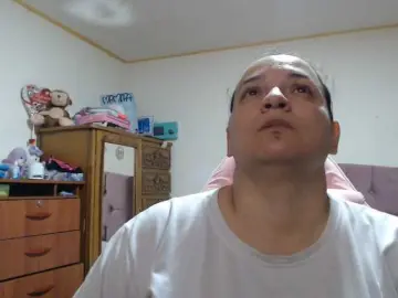 Miaabrownn2  live sex cam