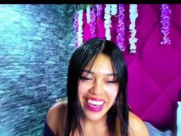 AlanaDeivis  live sex cam