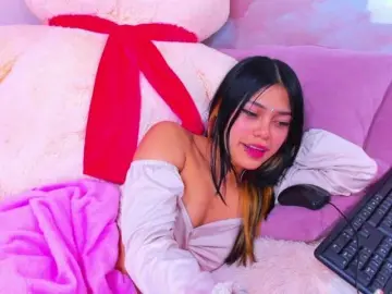 AlanaDeivis  live sex cam