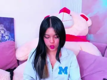 AlanaDeivis  live sex cam