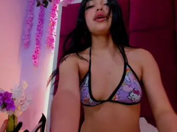 AlanaDeivis  live sex cam