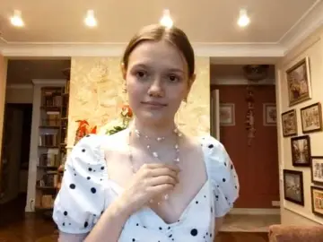 ElenaKeel  live sex cam
