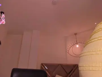 LisaFlowers  live sex cam