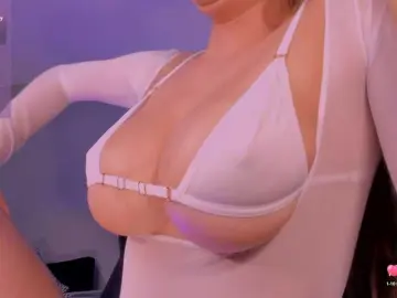 LisaFlowers  live sex cam