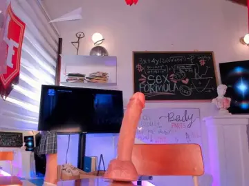 LisaFlowers  live sex cam