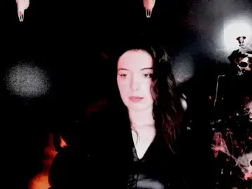 MissToxic  live sex cam