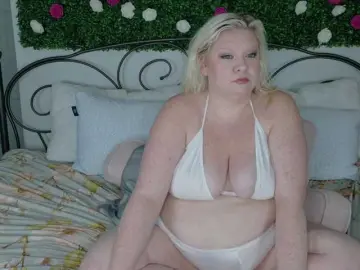 Siennaluxx  live sex cam