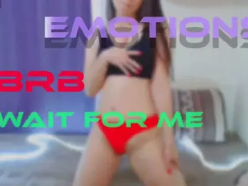 WOWalina  live sex cam