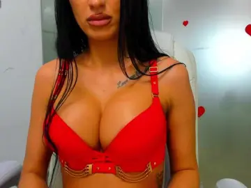 Queenrafaelle  live sex cam