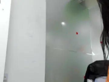 Queenrafaelle  live sex cam