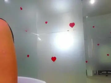 Queenrafaelle  live sex cam