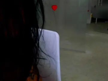 Queenrafaelle  live sex cam