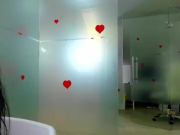 Queenrafaelle  live sex cam