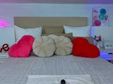 A-R-T-A1  live sex cam