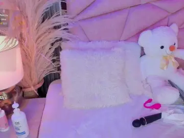 AlisseMiller  live sex cam