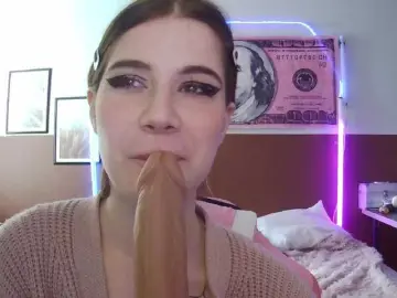 KrissCherri  live sex cam